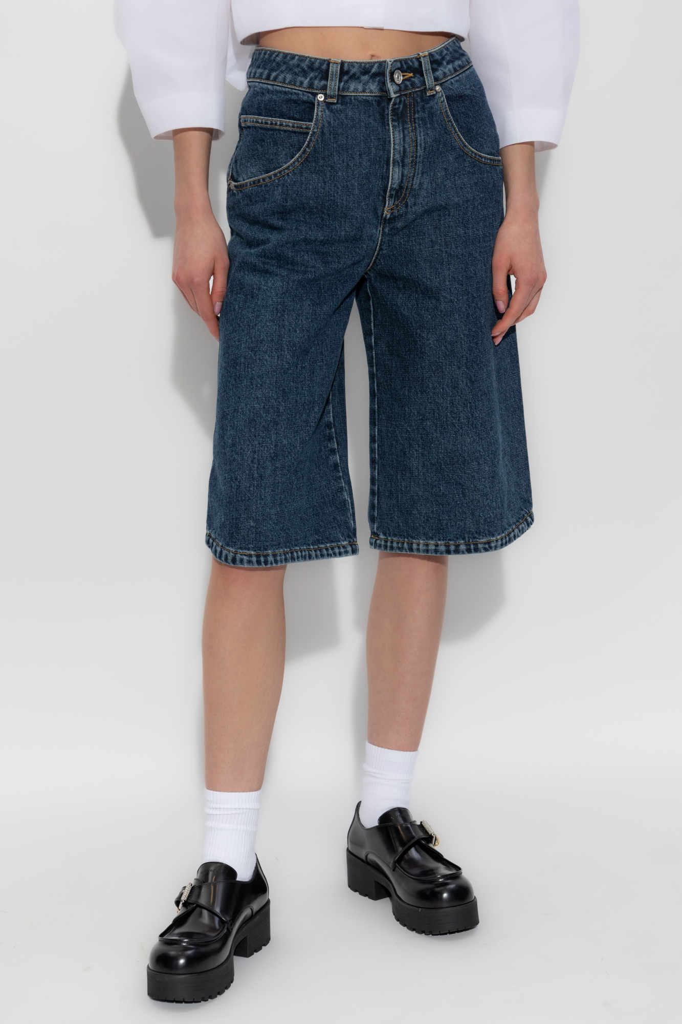 ショートパンツ GIVENCHY Women Shorts  Burmudas BW515GG1ZE 453 Blue Givenchy Mini Shorts in Washed Denim | Saks Fifth Avenue